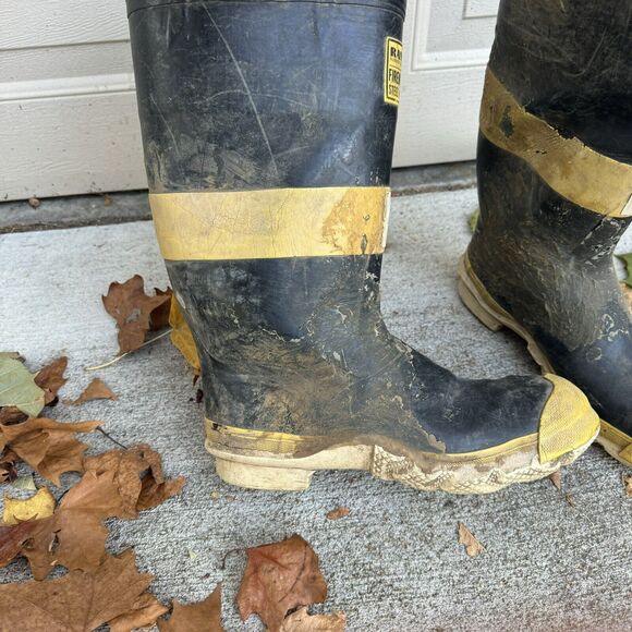 Vintage Ranger Rubber Co Firemaster Steel Midsole Insulated Boots Size 10.5? USA main image 9